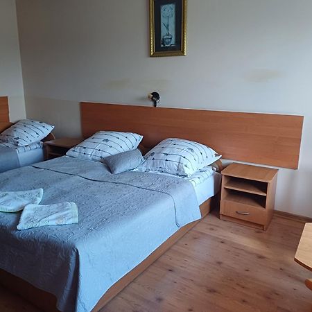 Agroturystyka Zielony Ogrod Scinawka Srednia Exterior foto